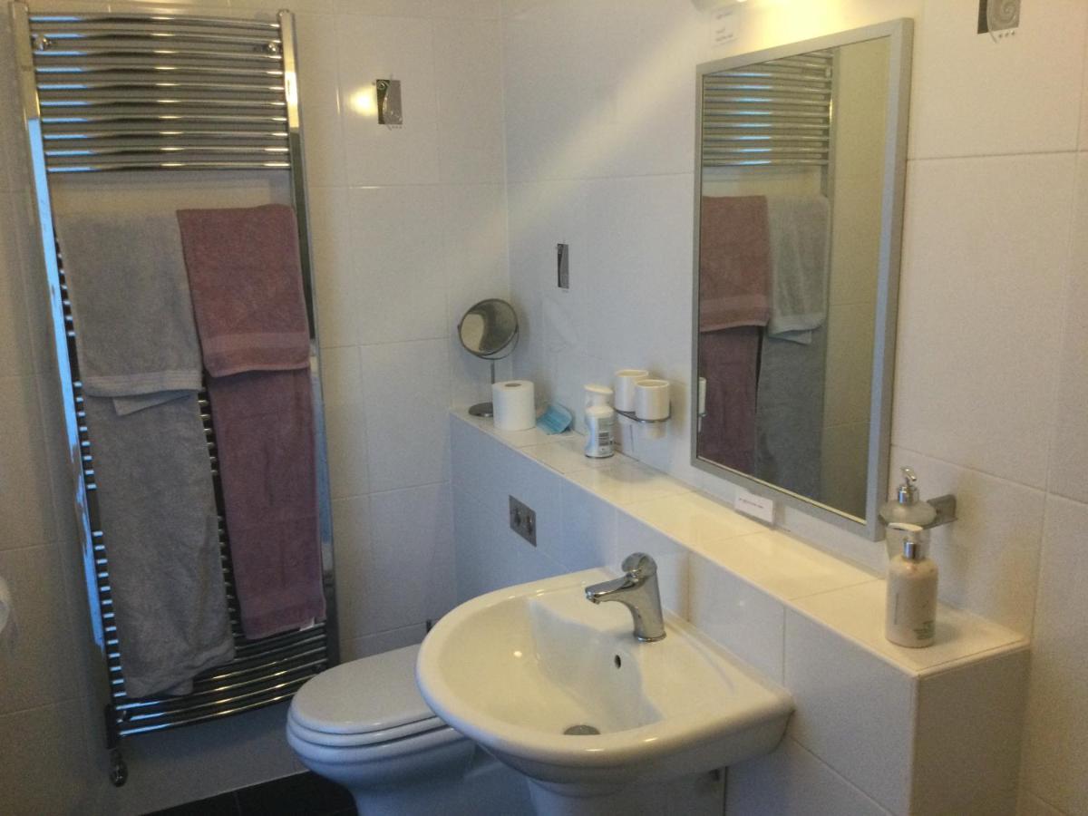 Hh Accommodation Millom Luaran gambar